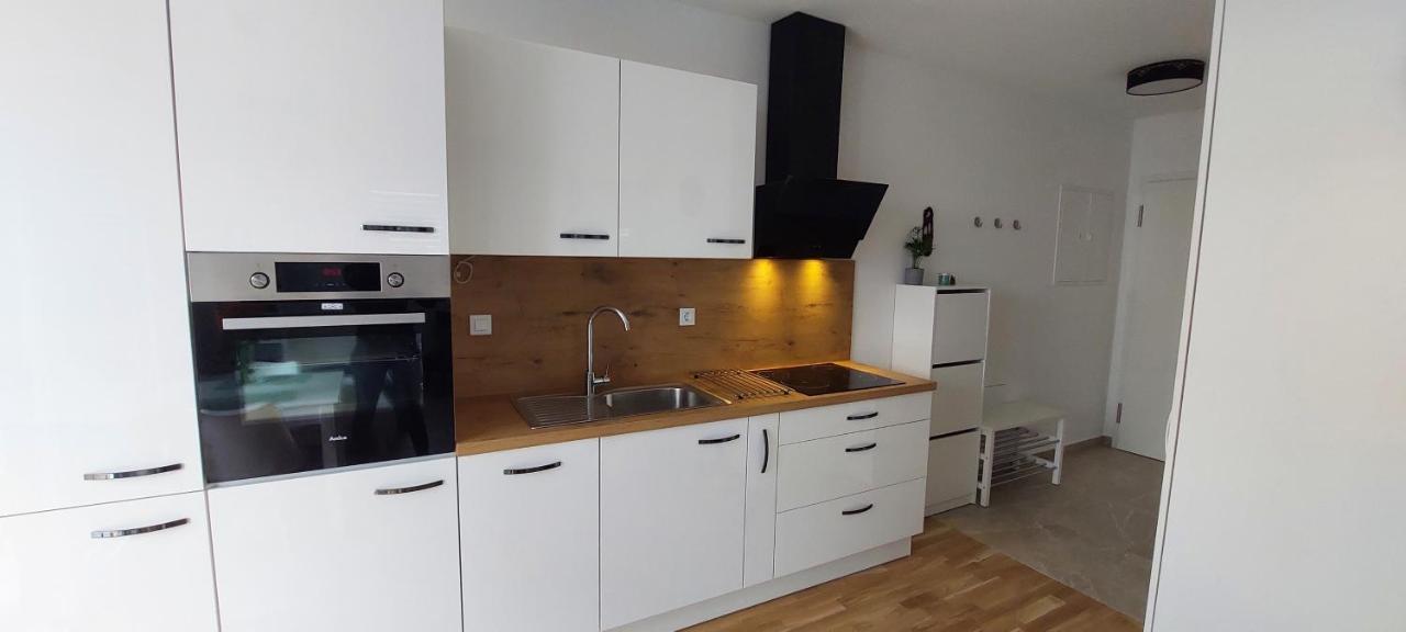 La Studio Maribor Bagian luar foto